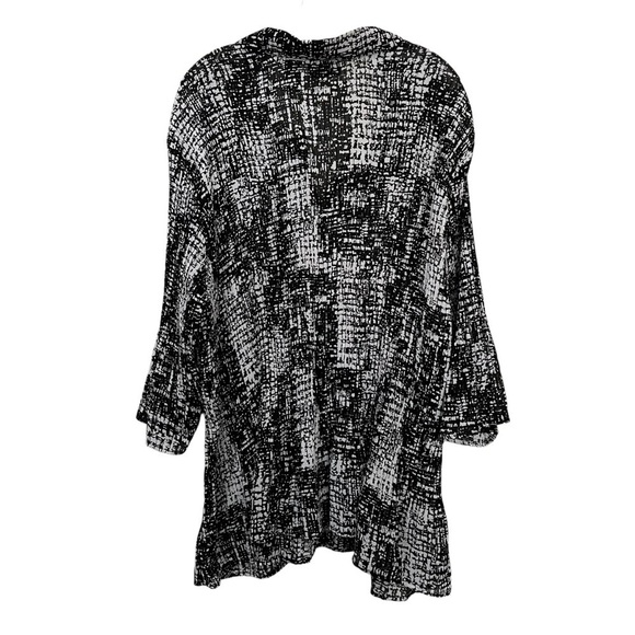 Maggie Barnes 3X Black and White Button Down Collared 3/4 Sleeve Blouse NWT R1 - Picture 3 of 7